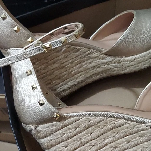 PRODUCT Inc International Concepts Masin Closed-Toe Wedge Espadrilles,Used once - Picture 6 of 8